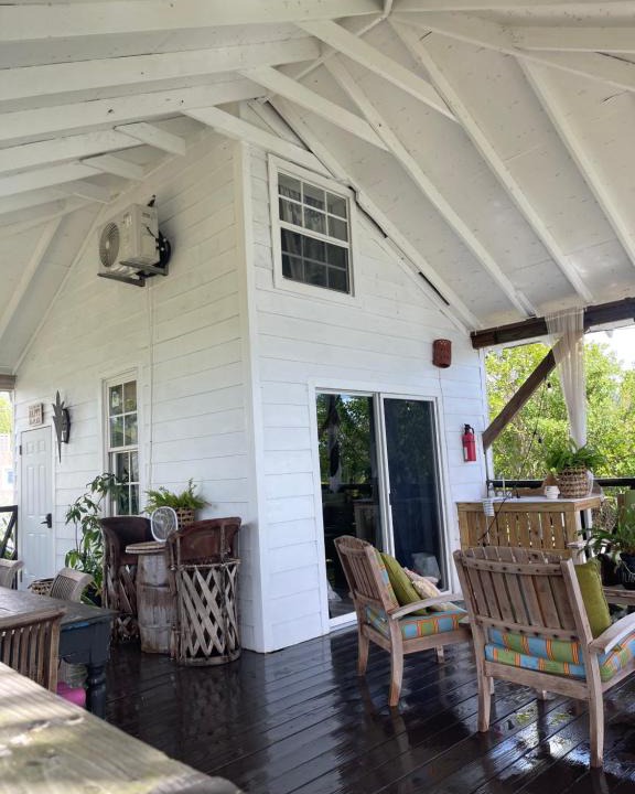 Coral Harbour House | Hidden Paradise - Cottage