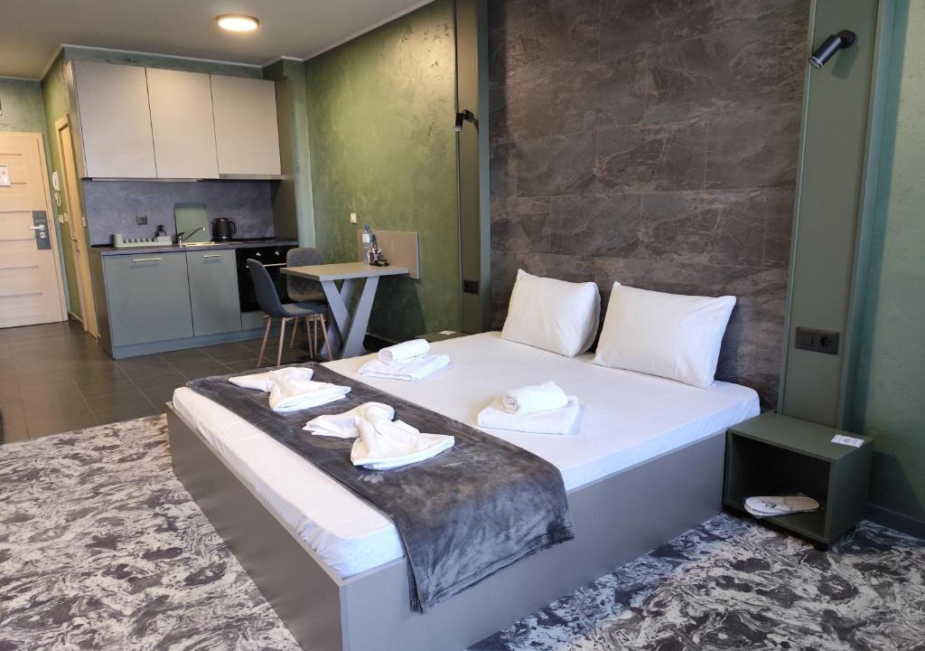 Studentski Grad Apartment | RCR Einstein studios 3