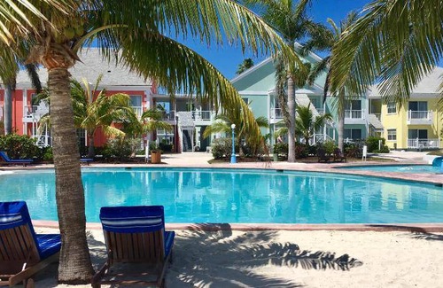 Nassau Resort | 125 m² Resort ∙ 3 bedrooms ∙ 127 guests