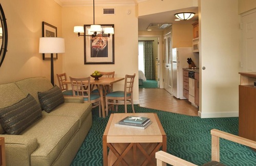 Paradise Island Condo | 3 Bedroom Lockoff Harborside Atlantis April 19-26, 2025 with 10 Wristbands