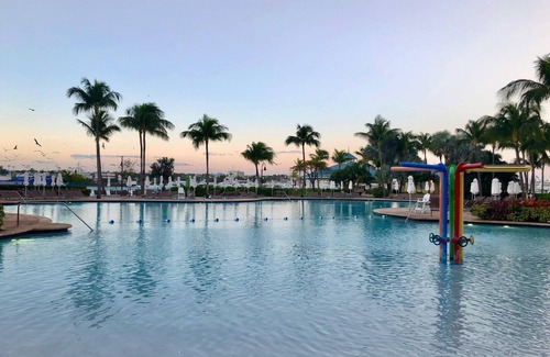 Paradise Island Villa | HARBORSIDE AT ATLANTIS -ONE BEDROOM- ATLANTIS RESORT ACCESS