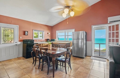 Great Exuma House | October Special-300 night! Best location-TAR BAY! Wraparound porch + hammocks!