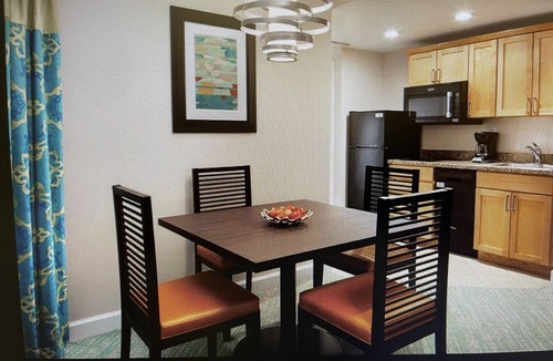 Paradise Island Condo | 3 Bedroom Lockoff Harborside Atlantis April 19-26, 2025 with 10 Wristbands