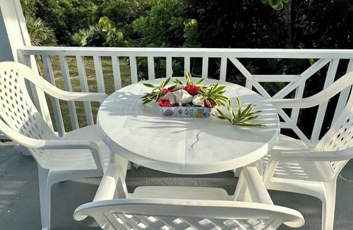 Rainbow Bay House | Blue Skies, a Gorgeous Vacation House in Rainbow Bay, Eleuthera