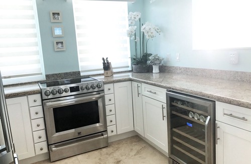 Palm Cay House | New/Beachfront/Oceanfront/Luxury/Clear Waters/Secured Gated Community