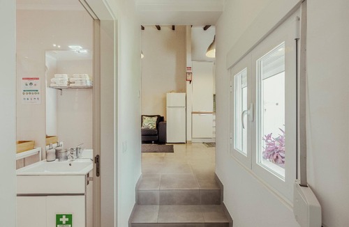 Alges House | Nice flat with small shared pool