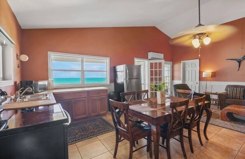 Great Exuma House | October Special-300 night! Best location-TAR BAY! Wraparound porch + hammocks!