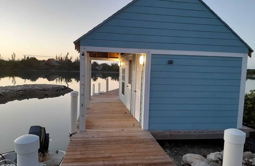 Behring Point Cottage | Paradise Ranch Cottages