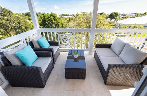 Palm Cay Apartment | Sea Biscuit- Beachfront Community with Pool and Restaurant