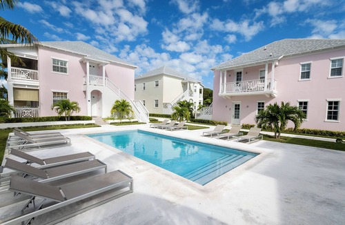 Palm Cay Apartment | Sea Biscuit- Beachfront Community with Pool and Restaurant