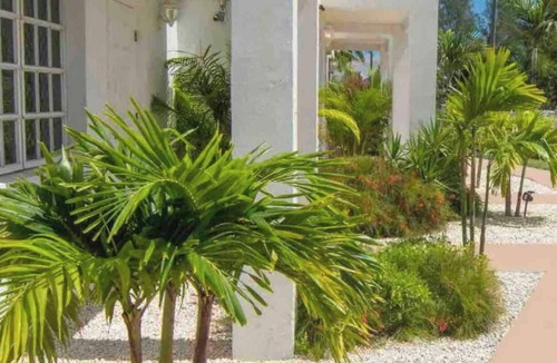 Westward Villas Subdivision Condo | Spacious Cable Beach condo #4 with pool near beach VRBO
