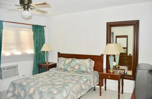 Coral Harbour Resort | Waterway Condos
