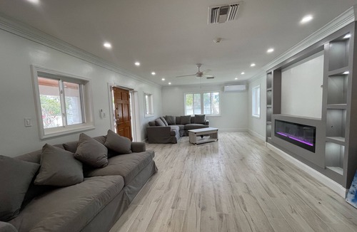 Westward Villas Subdivision House | White Lotus is a spacious family friendly home located in cable beach.