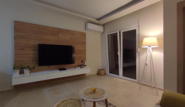 Apartman Front