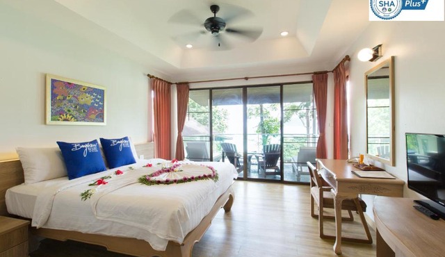 Phi Phi Bayview Premier Resort