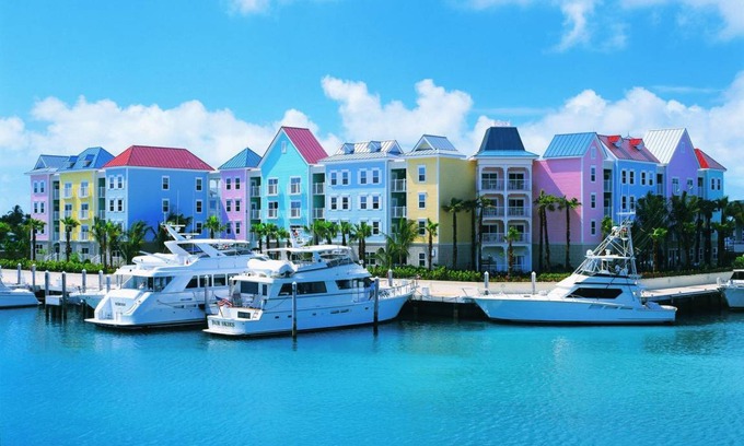 Paradise Island Resort | 132 m² Resort ∙ 2 bedrooms ∙ 20 guests
