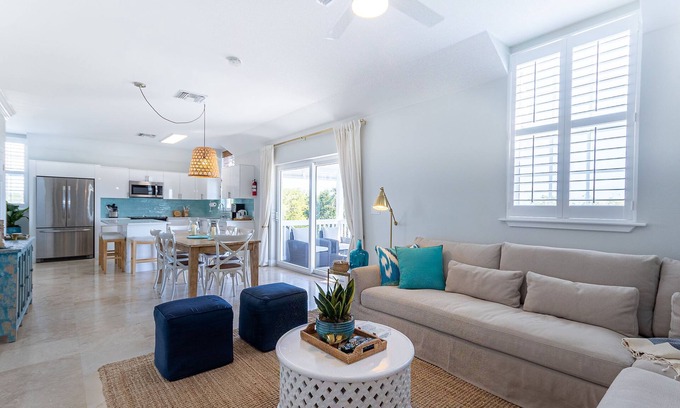 Palm Cay Condo | Coastal Themed Condo in Palm Cay - Secure Gated Community, Beach & Pool Access