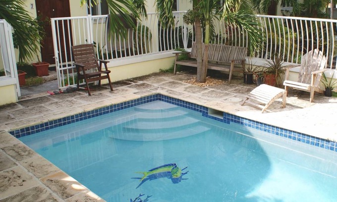 Nassau Resort | Private room ∙ 2 guests