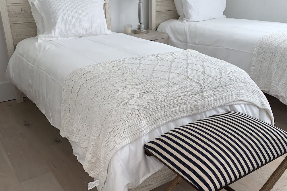 Photo of Bedroom in Mangrove Cay