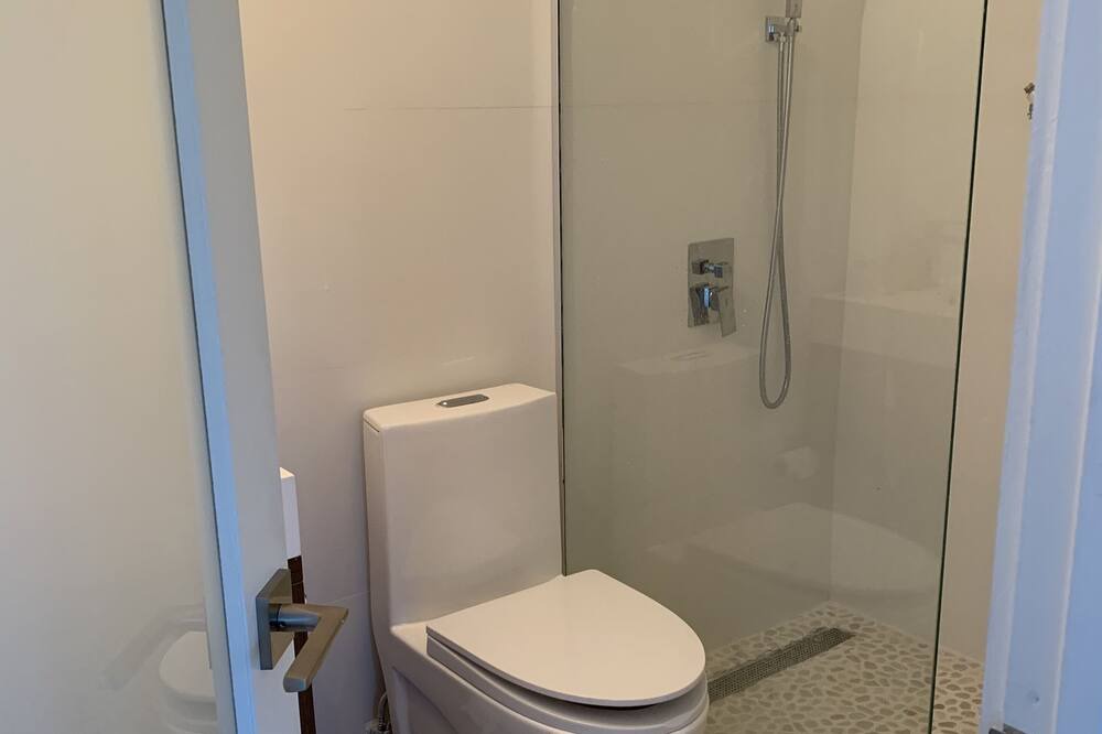 Photo of Bathroom in Mangrove Cay