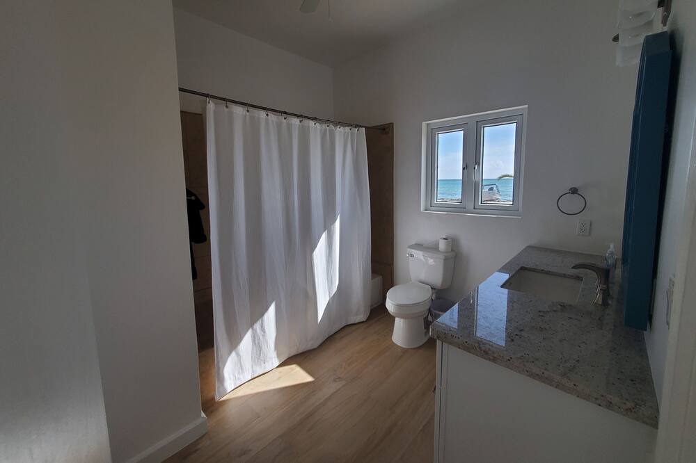 Photo of Bathroom in Morgan's Bluff