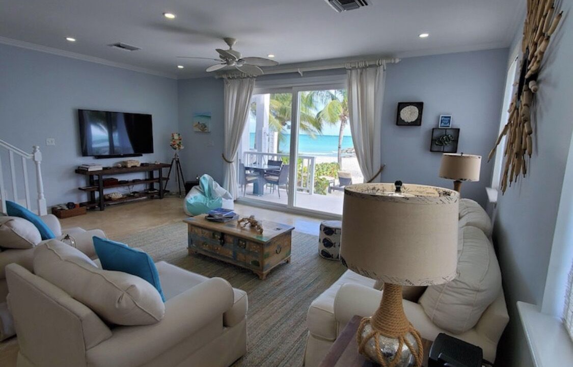 Photo of Livingroom in Palm Cay