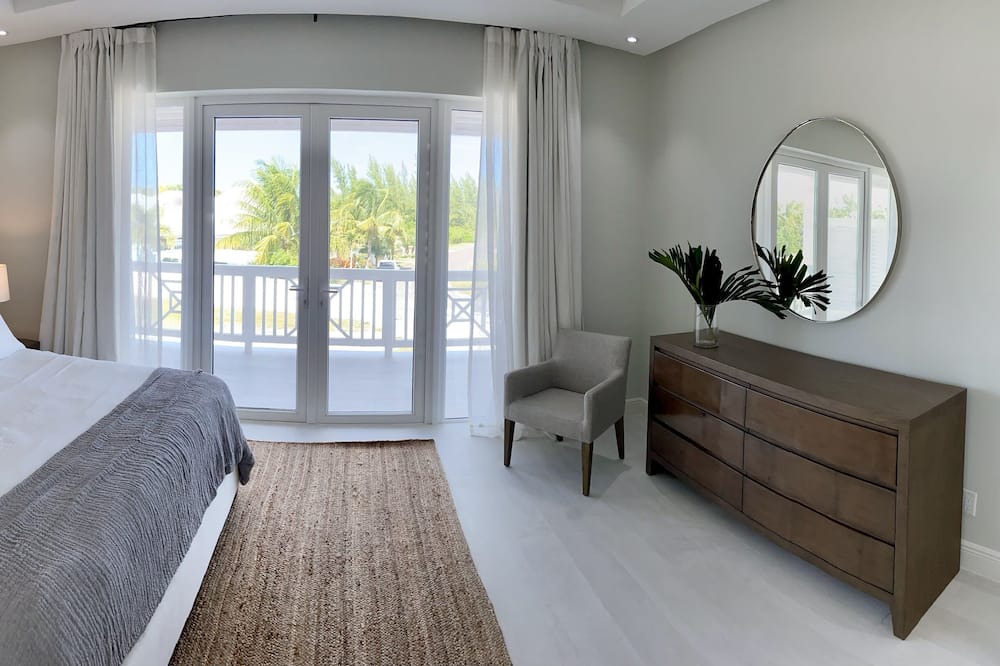 Photo of Bedroom in Palm Cay