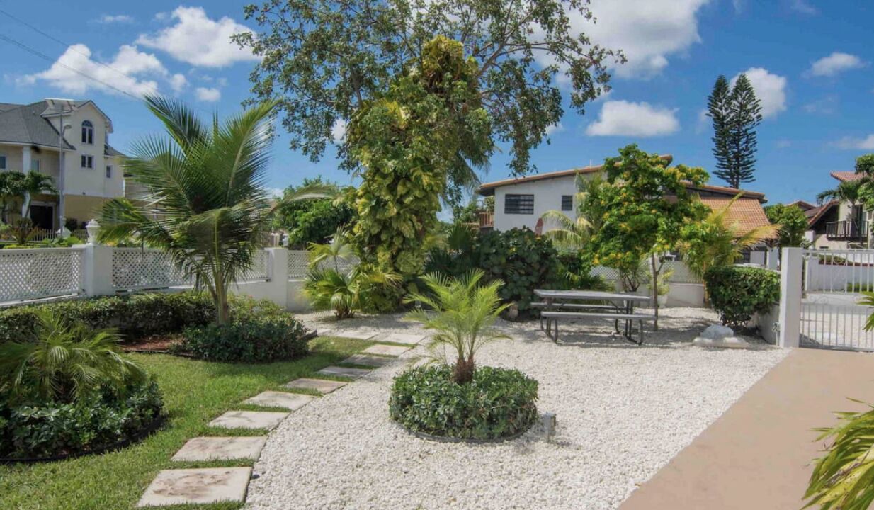 Photo of Patio Balcony in Westward Villas Subdivision