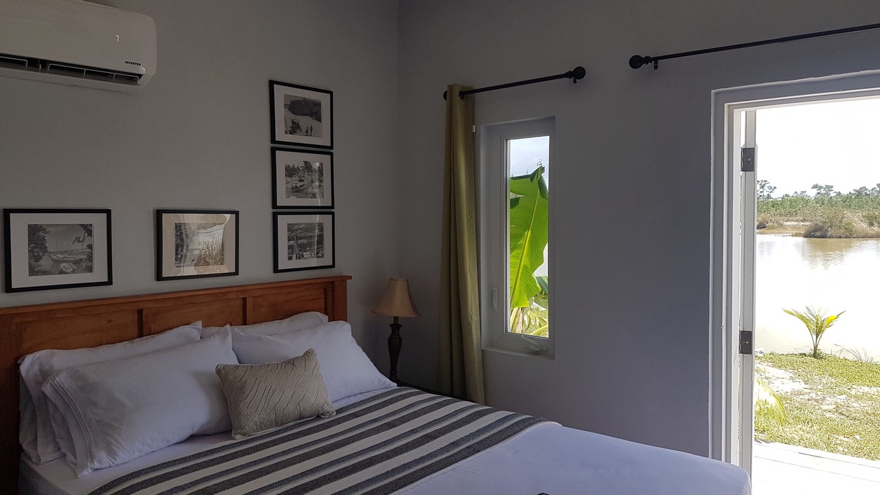 Photo of Bedroom in Coral Harbour