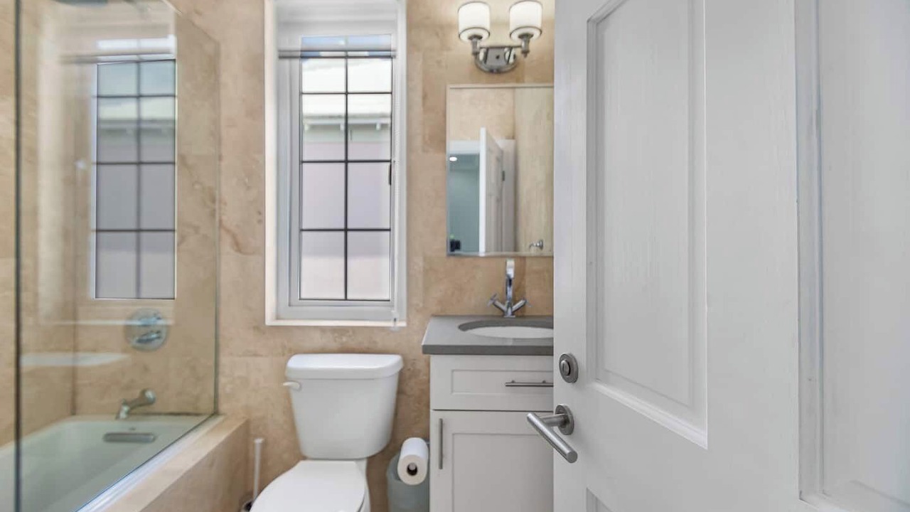 Photo of Bathroom in Palm Cay
