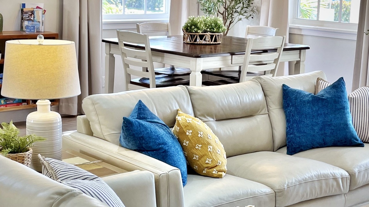 Photo of Livingroom in Palm Cay