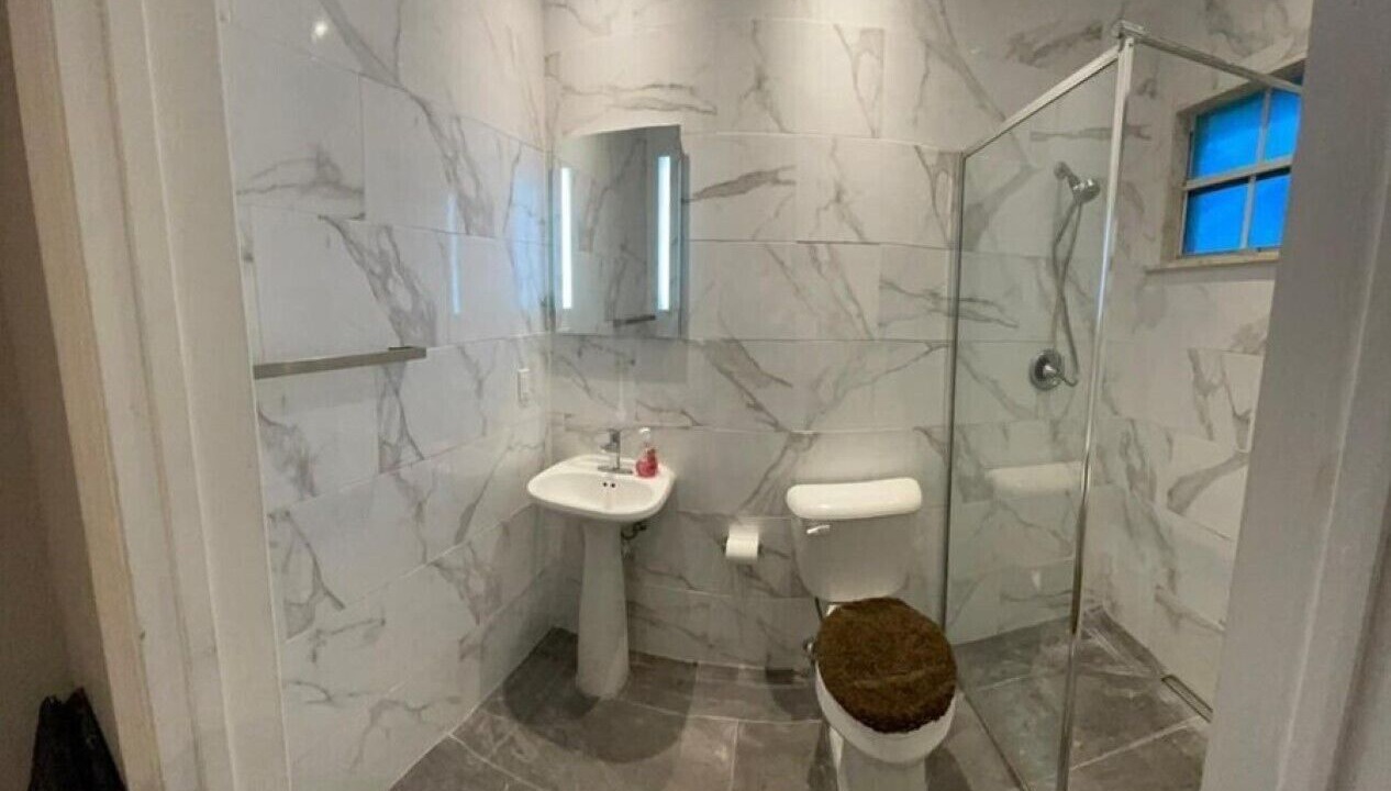 Photo of Bathroom in Coral Harbour