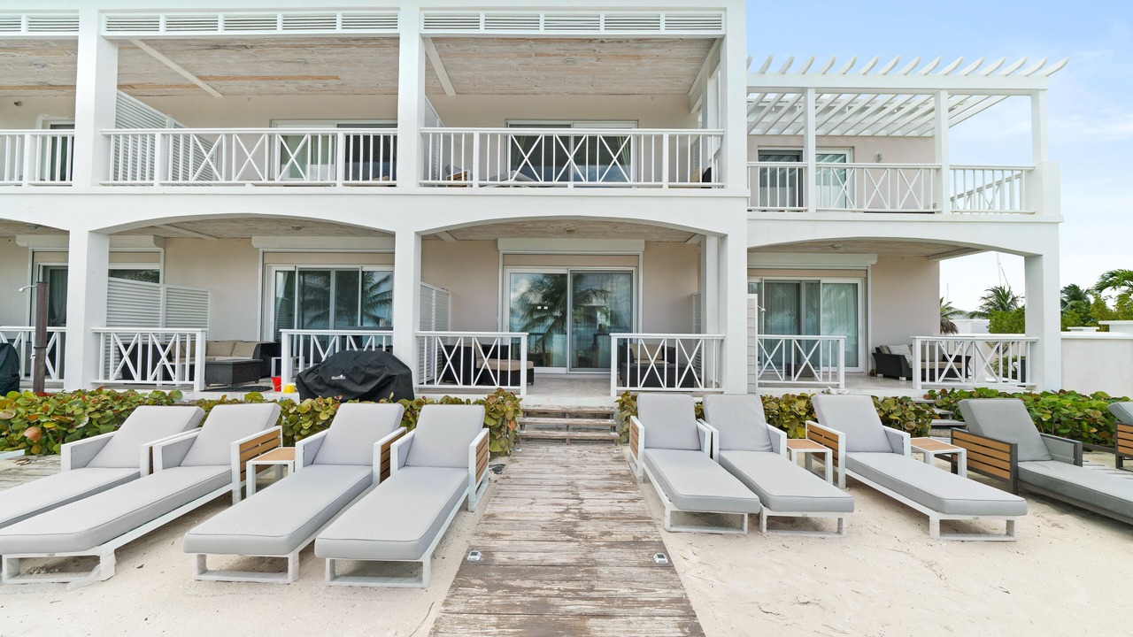 Photo of Patio Balcony in Palm Cay