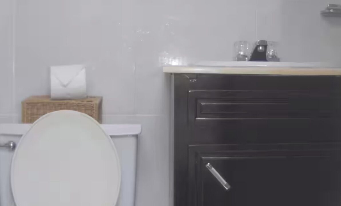 Photo of Bathroom in Coral Harbour