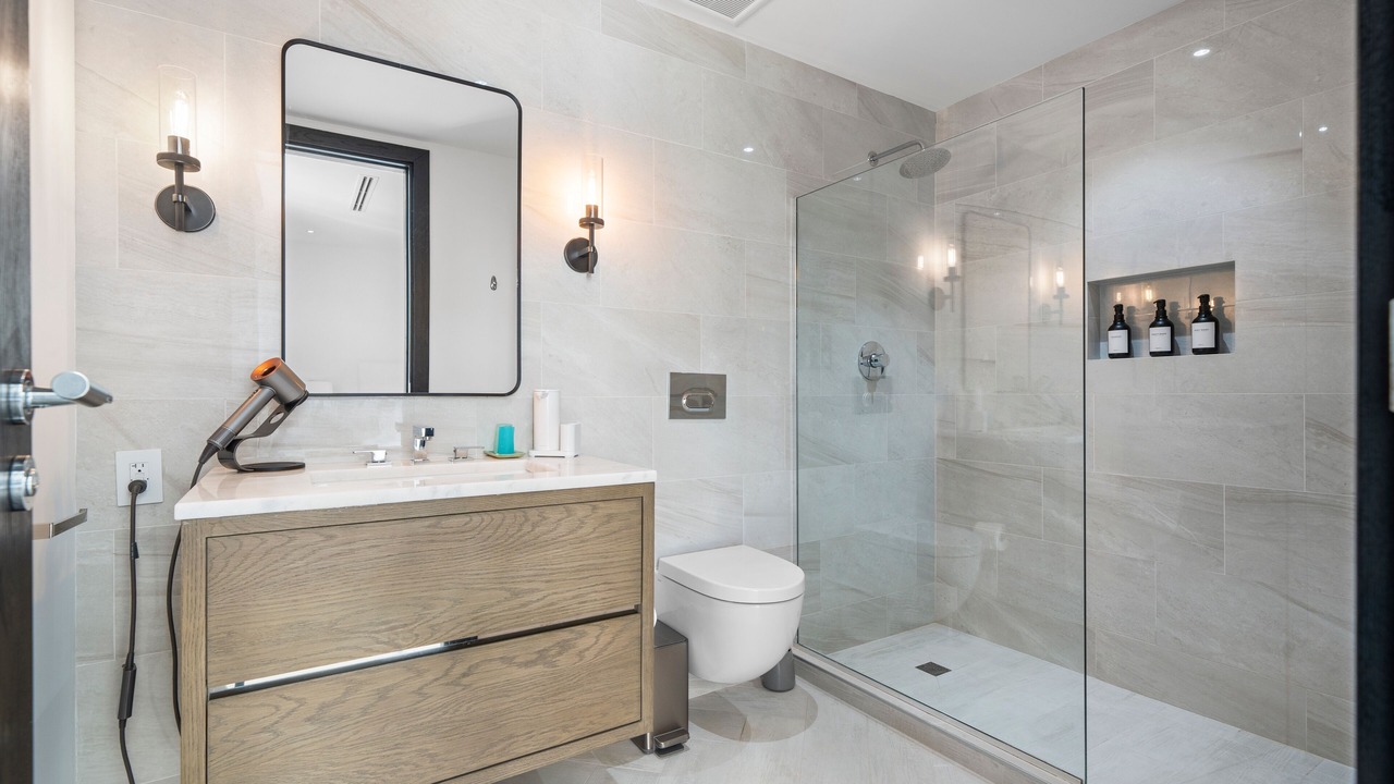 Photo of Bathroom in Palm Cay