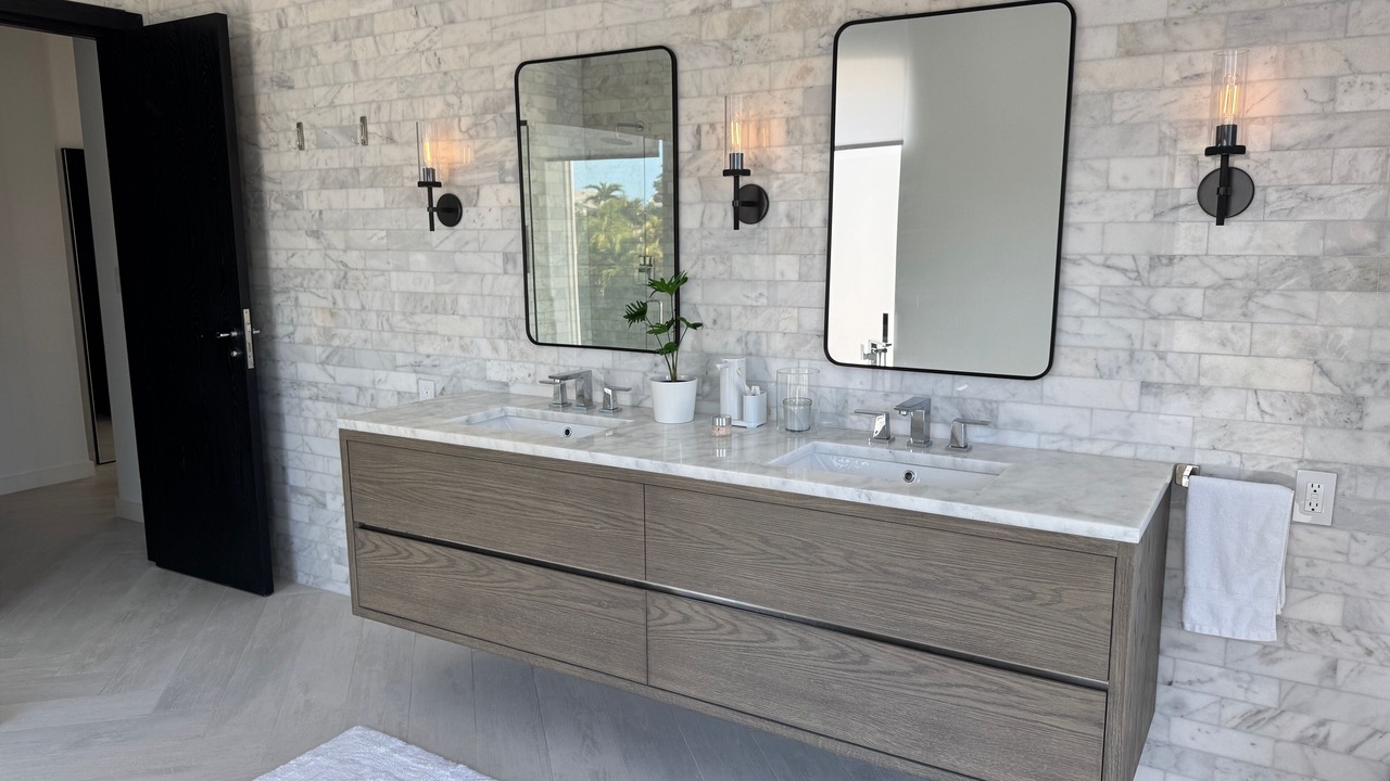 Photo of Bathroom in Palm Cay