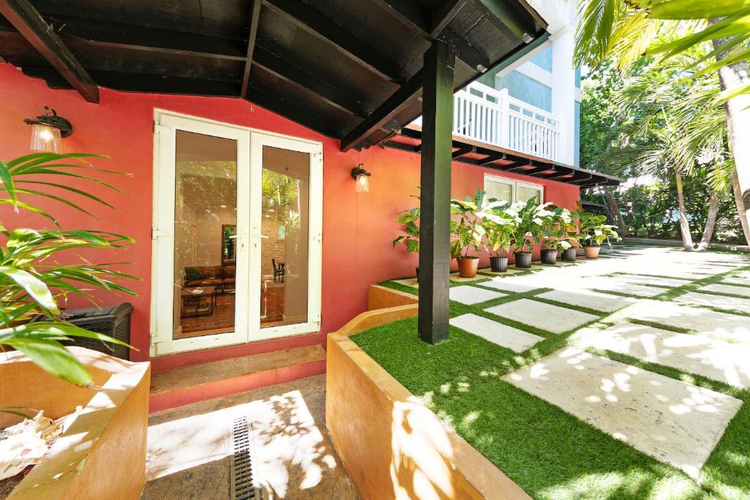Photo of Patio Balcony in Nassau
