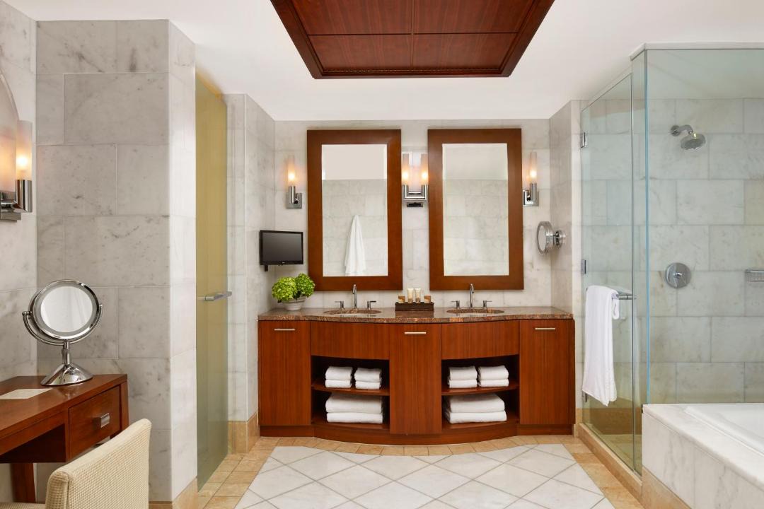 Photo of Bathroom in Paradise Island